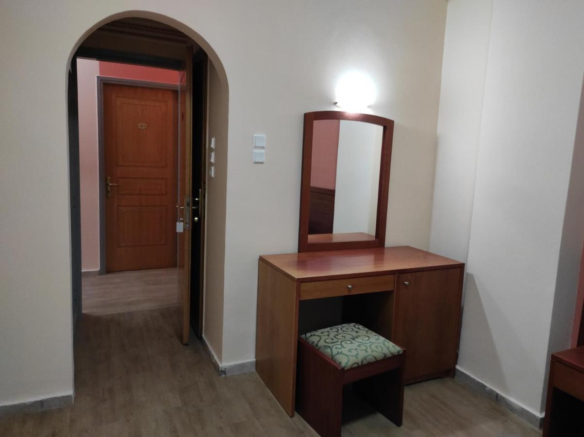 Hotel Lido Athena Bagian luar foto
